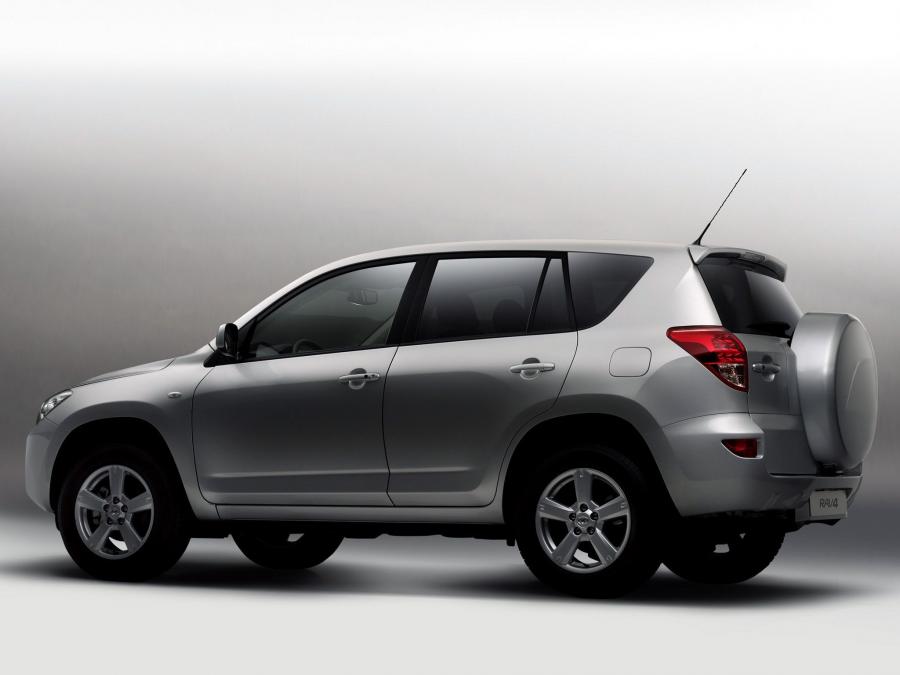  Toyota RAV4 2006 года  (фото 18 из 28)